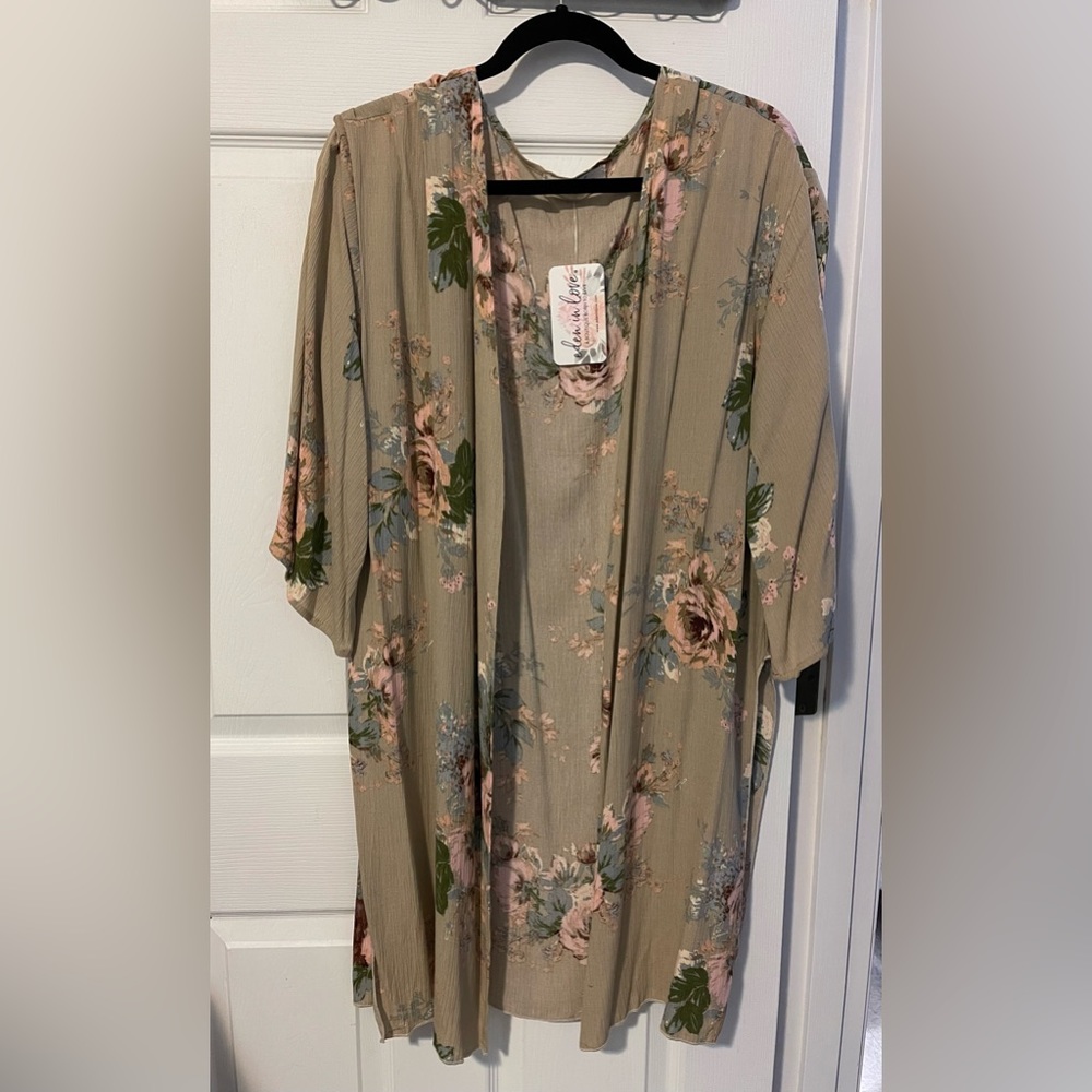 🌺 EDEN IN LOVE Floral Kristal LA Kimono Size M Cottagecore Boho